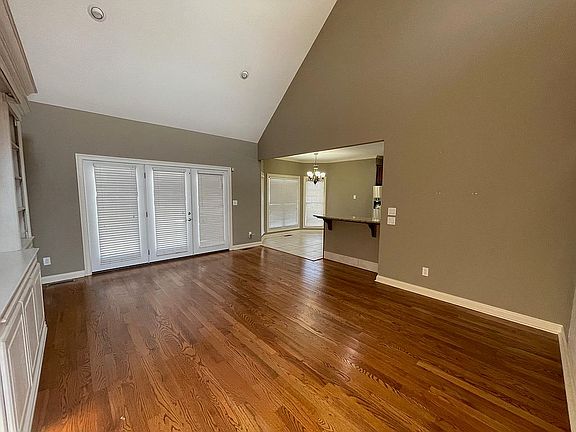 4th image of 2824 Laurelstone Ln