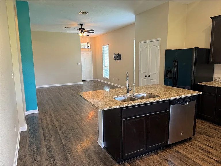 2071 Positano Loop — Photo 8