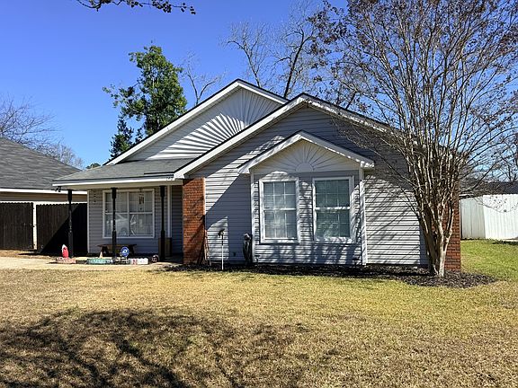 3rd image of 140 Mossydale Ln