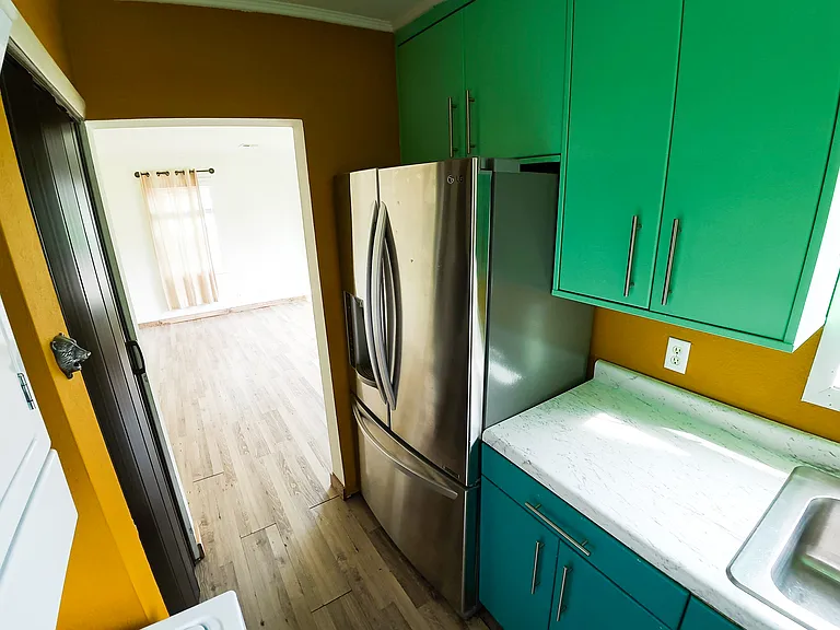 2512 Century Dr — Photo 8