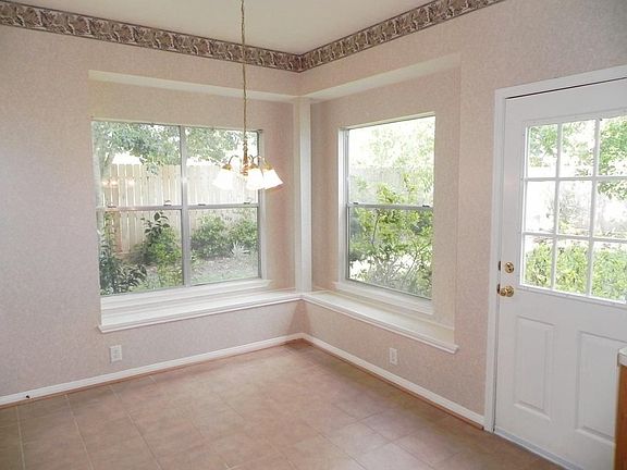 4th image of 7314 Moon Beam Cir