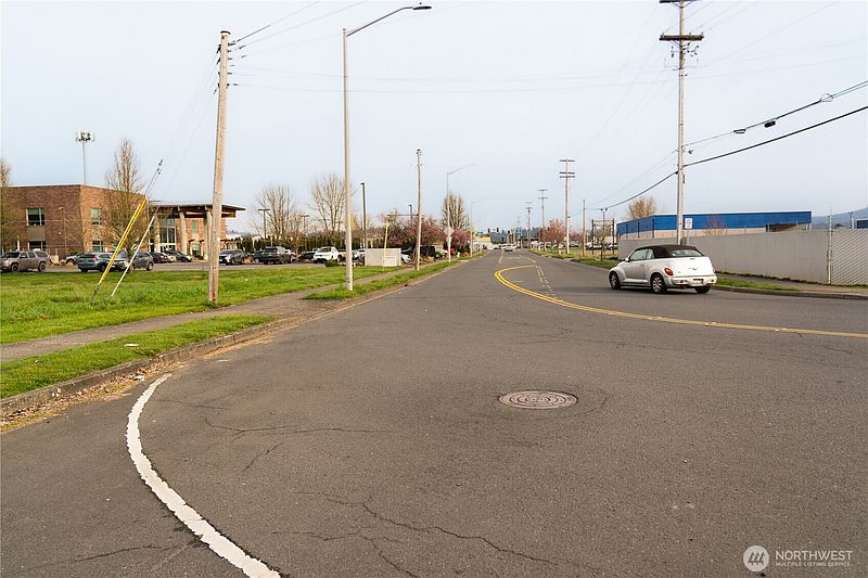 2nd image of 0 9th Avenue