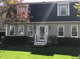 15 Lookout Ln, South Kingstown, RI 02879