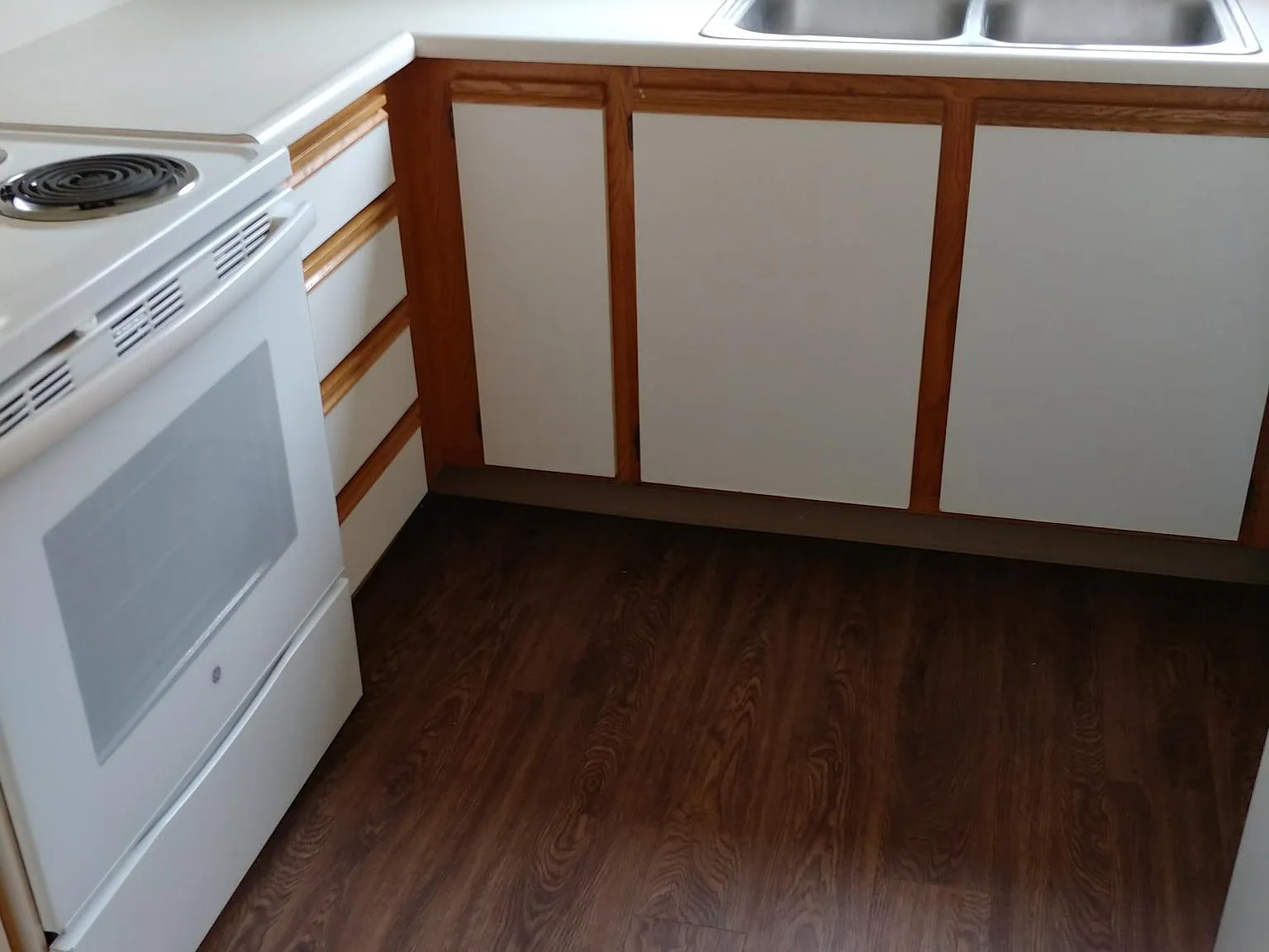 2 bed, 1012 sqft, $1,850 — Photo 3