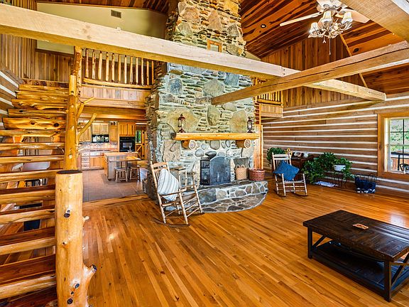 12th image of this home