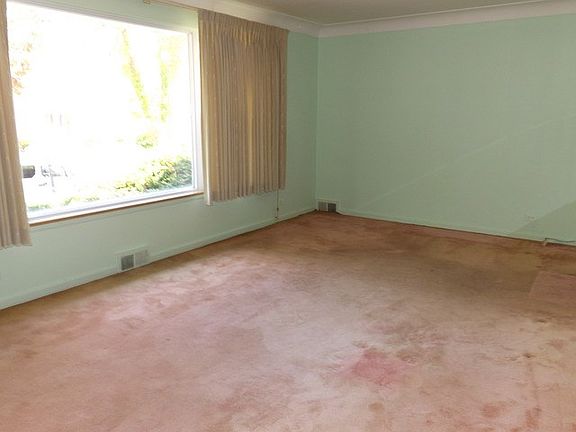 4th image of 2021 W Summerdale Ave