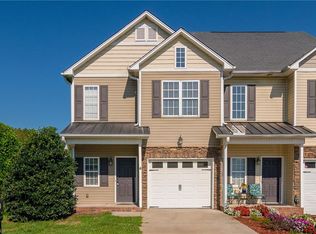 410 Beaumont Cir, Clemmons, NC 27012