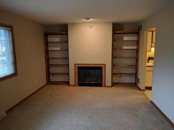 N87W16410 Appleton Ave, Menomonee Falls, WI 53051