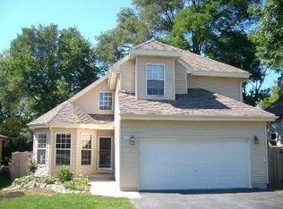 709 Grand Blvd, Wauconda, IL 60084