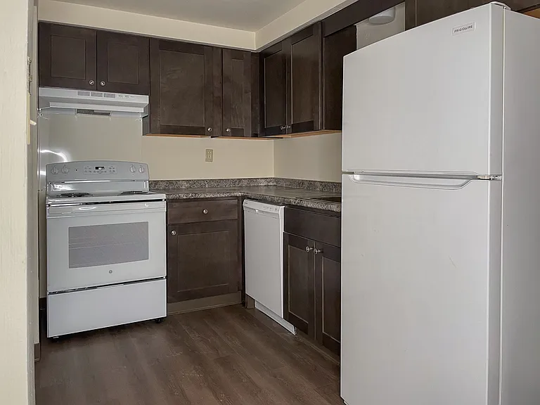 The Meadows Apartments (NEW) — Photo 8