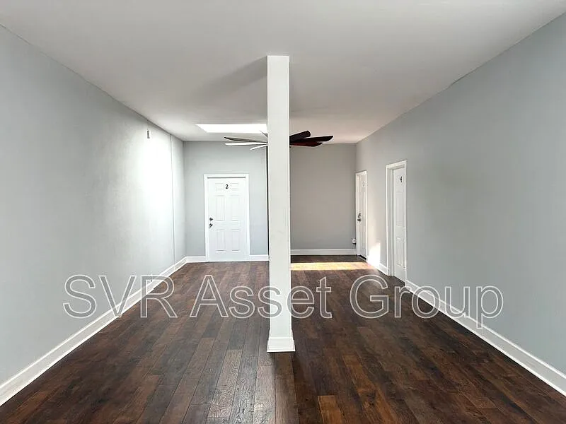 2 bed, 1.0 bath, 900 sqft, $1,150 — Photo 2