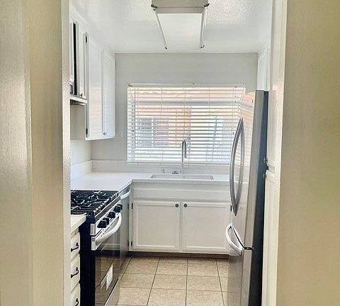 5th image of 43469 30th St W Unit 1
