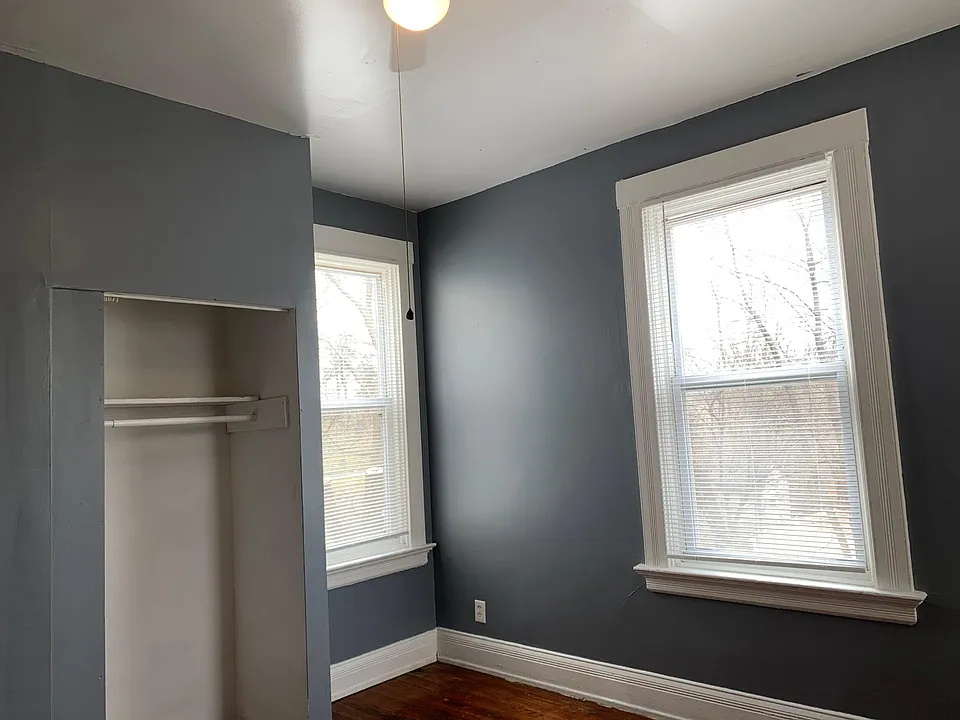 bedroom2