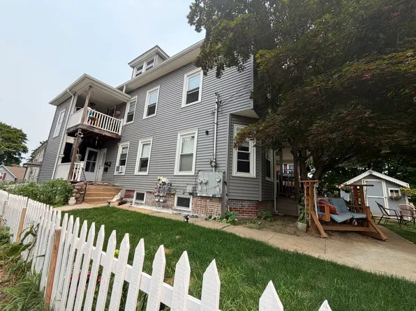 104 Dresser St #2, Southbridge, MA 01550