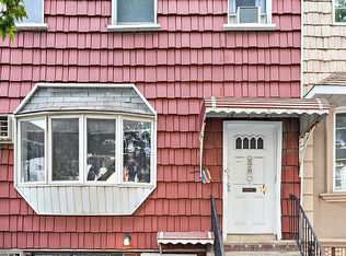 239 Leonard St, Brooklyn, NY 11211