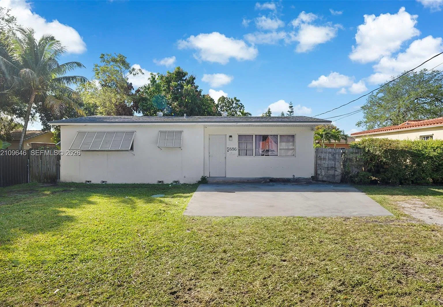 Coral Way Sec C — Photo 1