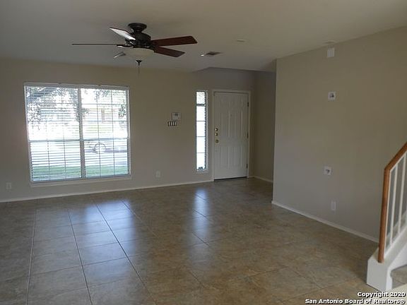 2nd image of 1131 Lion Way