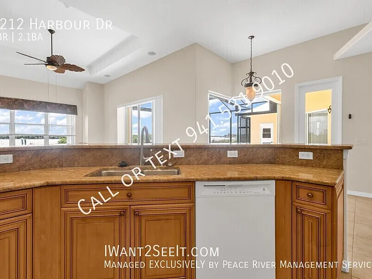 2212 Harbour Dr — Photo 17