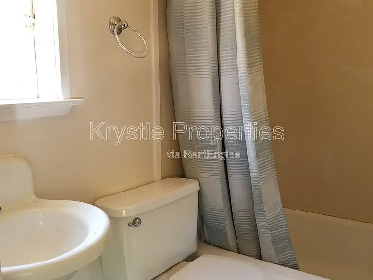 50 Winslow Ave #B — Photo 9