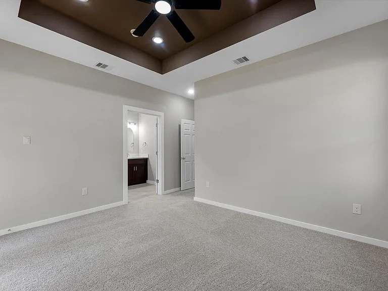 5201 Kenilwood Dr #A — Photo 14