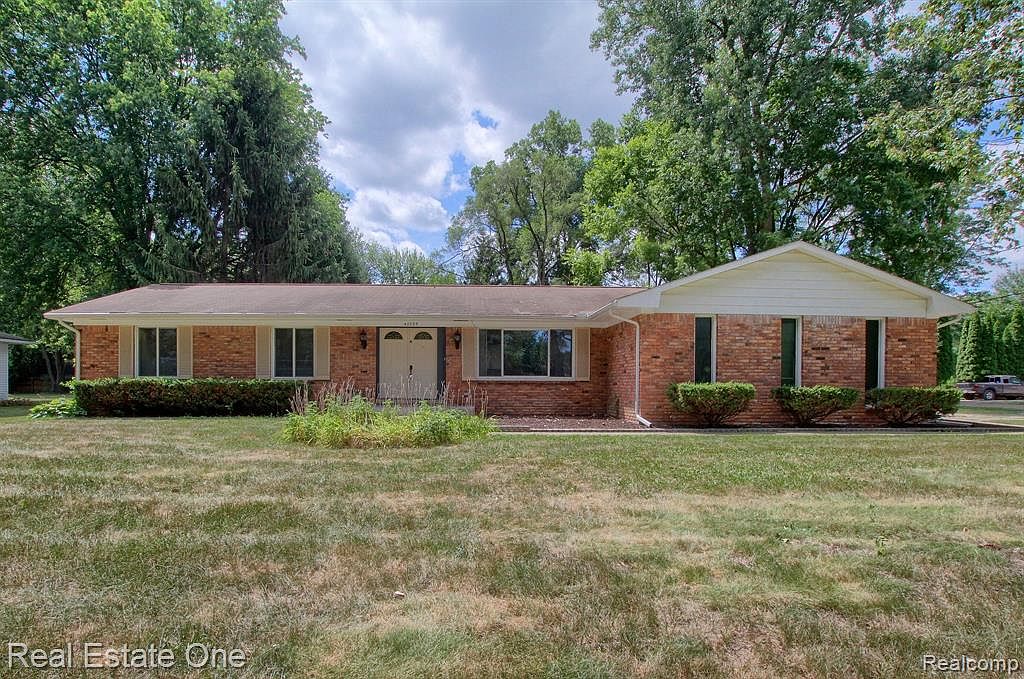 42735 Savage Rd, Van Buren Township, MI 48111 Zillow