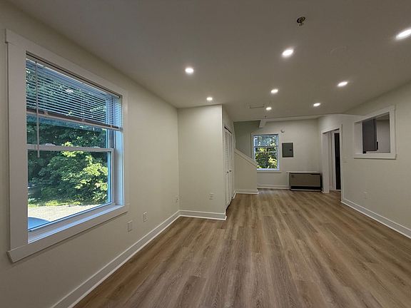 4th image of 41 Highland Ave