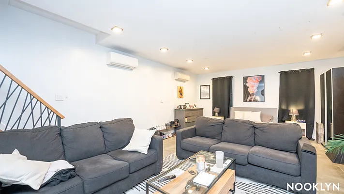 Rented by Nooklyn NYC LLC | media 28