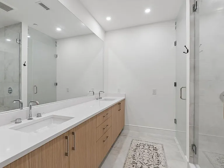 2425 Peachtree Rd NE #607 — Photo 17