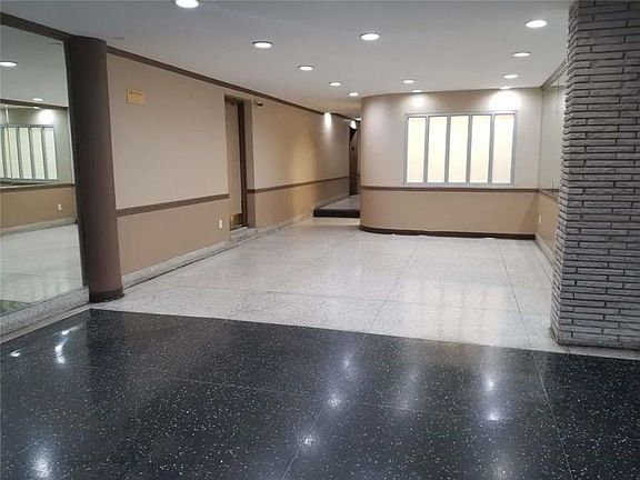 4th image of 30 Bay 29 St #1