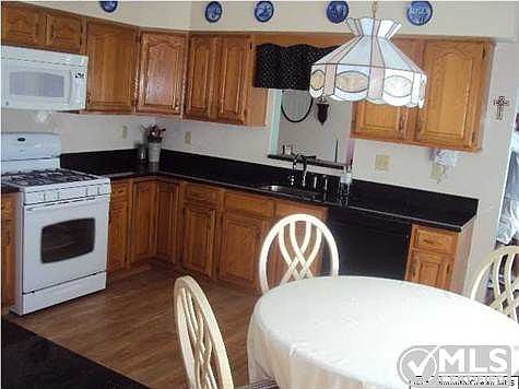 5th image of 1572 Heatherleaf Ln