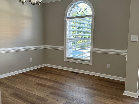 4th image of 10527 Kilchurn Ct