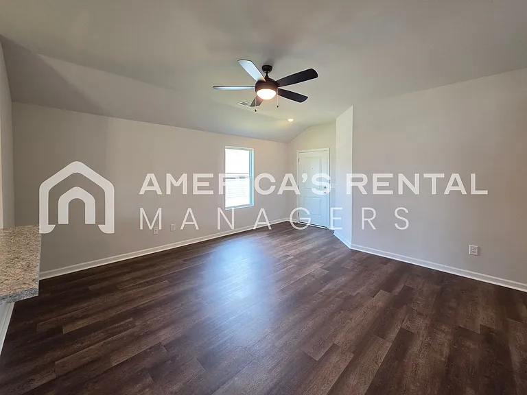 39 Horizon St — Photo 9