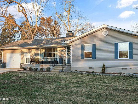 3rd image of 4912 Spring Creek Rd