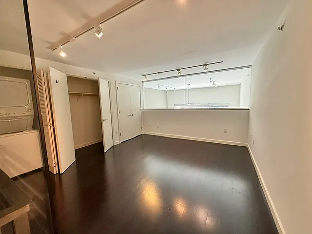 188 King St #401 — Photo 26