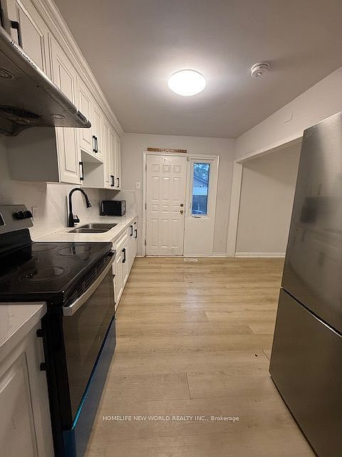 1st image of 2 Yewfield Cres