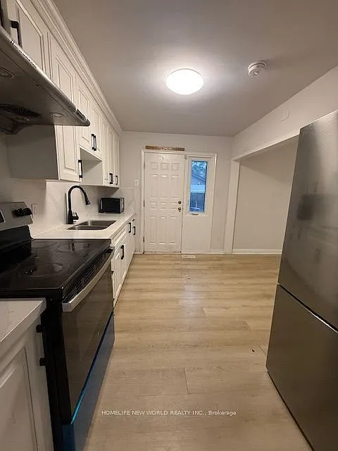 2 Yewfield Cres