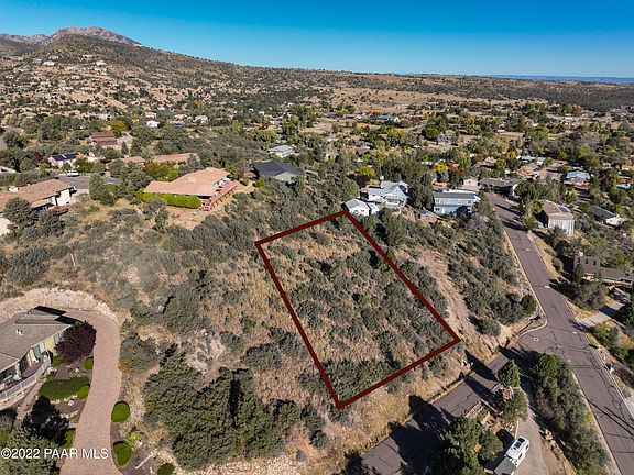 3rd image of 2870 Lake View Ln