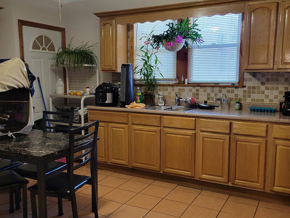 1st image of 171 Sylvan Ave #1