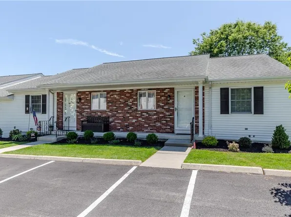 4 Scenery Ln, Johnston, RI 02919