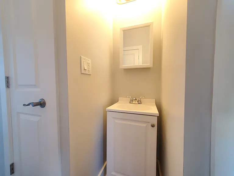 226 Dwight St #1 — Photo 8
