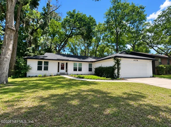 4179 Dawnridge Rd E, Jacksonville, FL 32277