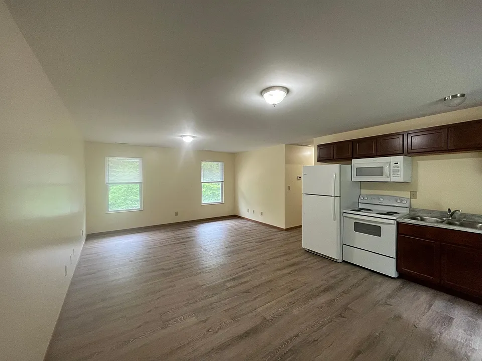 8227 Tollgate Rd #2