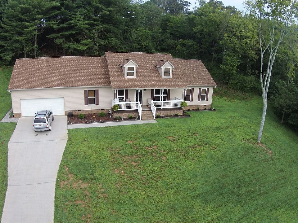 2nd image of 151 Merlot Ct