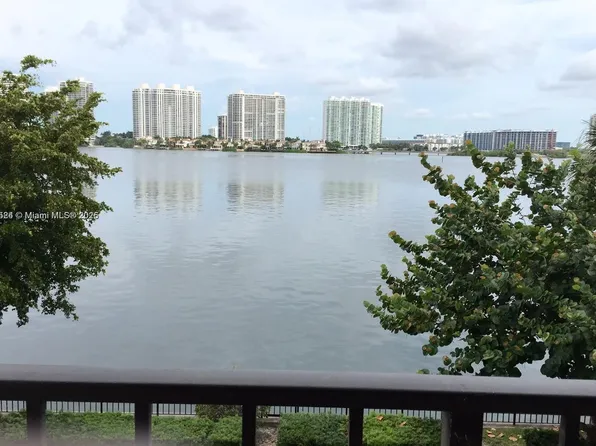 17878 N Bay Rd APT 201, Sunny Isles Beach, FL 33160