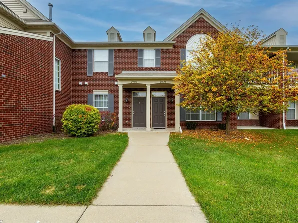 29828 Fox Run Cir Unit 100, Warren, MI 48092