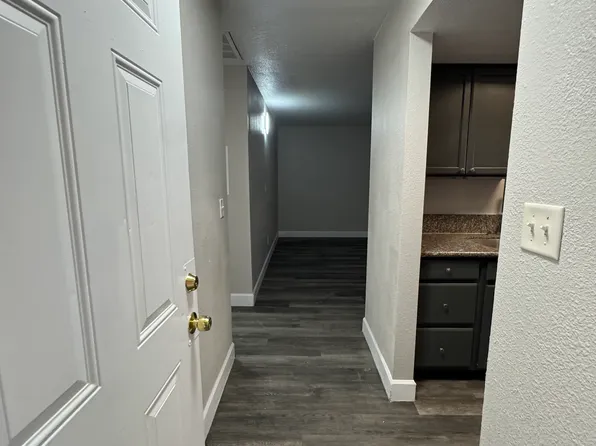 2829 Wheelwright Dr, Las Vegas, NV