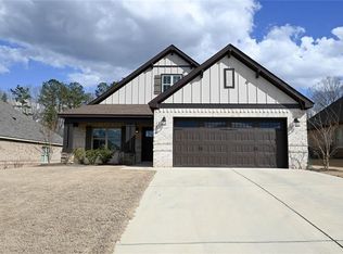 1019 Oden Ct, Opelika, AL 36801