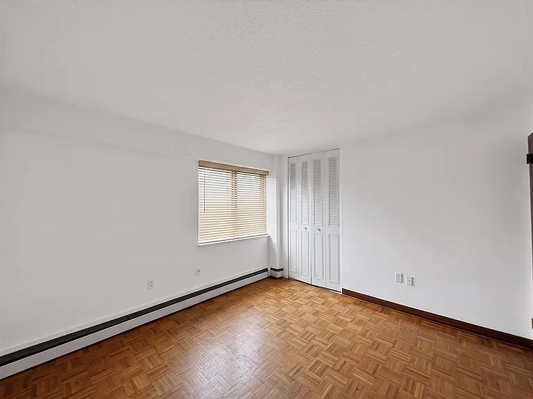 1025 Hancock St #8C — Photo 10