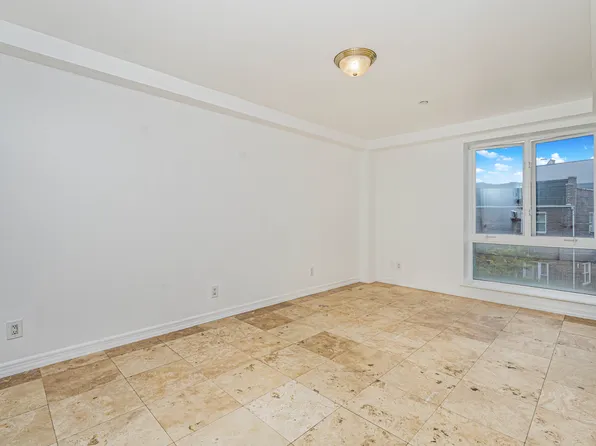 1322 East 14th Street image 16 of 31