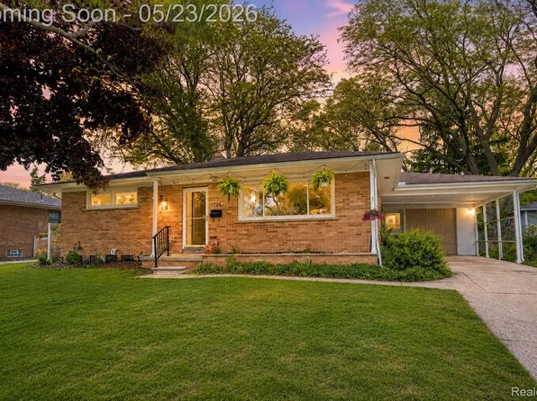 1724 Weldon Blvd, Ann Arbor, MI 48103
